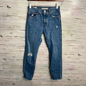 Levi's Women's Premium Wedgie Fit Jeans size 23 raw  hem